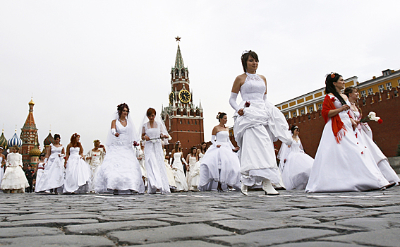 Правда ли московским невестам не хватает женихов