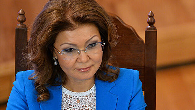 Дочь Назарбаева сложила полномочия депутата парламента