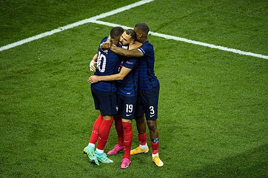 Дания прервала 34-матчевую серию сборной Франции