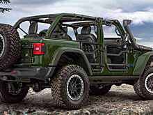 Гибридный Jeep Wrangler 4xe получил заводской лифт-комплект