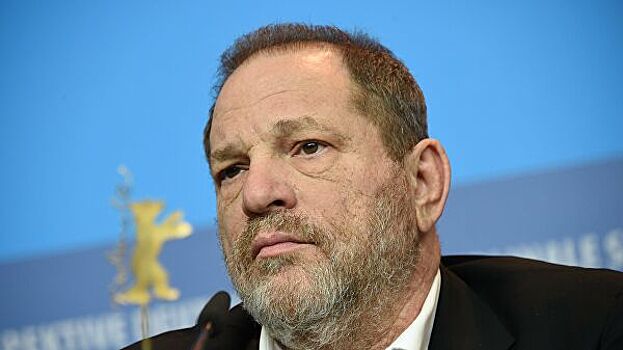 Харви Вайнштейн пришел на заседание суда с ходунками