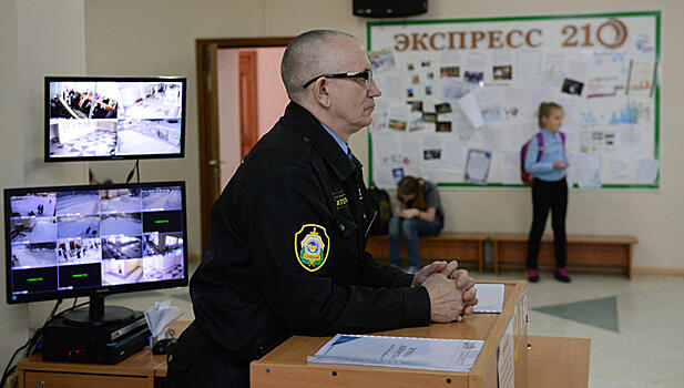 Президент РФ утвердил комплекс мер по обеспечению безопасности в школах