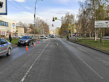 В Екатеринбурге на пешеходном переходе сбили ребенка на самокате