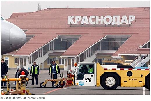 Жесткая посадка самолета в Краснодаре — никто не пострадал