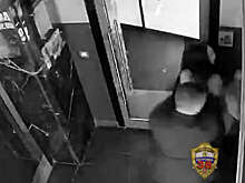 Mash: в Москве певица напала на администратора клуба с ножом