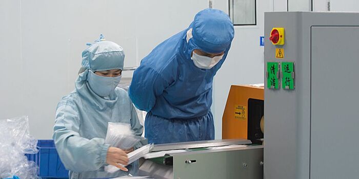 Хайнань запустил первую линию по производству защитных масок для борьбы с коронавирусом