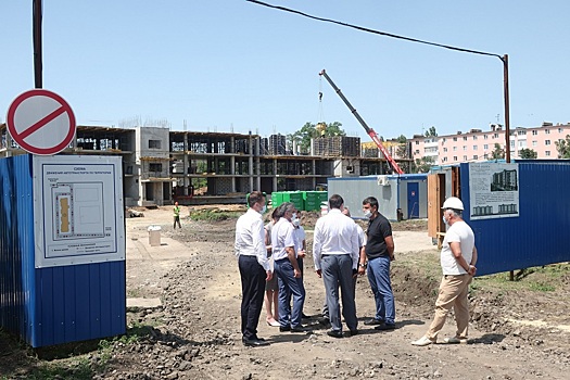 В Красном Сулине строится 70-квартирный дом для переселенцев