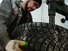 Автоэксперты не советуют москвичам "переобувать" машины на этой неделе
