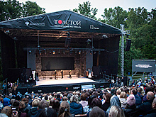 Театры из Риги и Софии впервые представили в России свои спектакли на фестивале "Толстой"