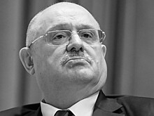 Генконструктор пилотируемых программ Евгений Микрин умер от COVID-19