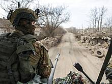 «Земля ушла из-под ног». Участника СВО вернули домой после сообщения о жене. Что об этом известно?