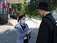 Перед избирательными участками в Саратове работают экзитполы