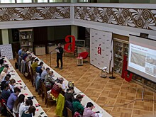 В Томске почти 300 человек собрались на главной площадке Тотального диктанта