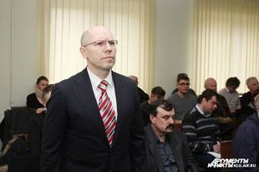 В Калининграде начался суд над нападавшим на депутата Игоря Рудникова