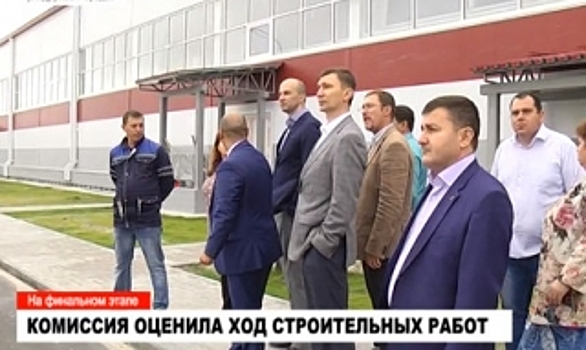 В Муравленко завершают строительство нового Ледового дворца