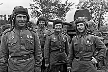 80-летие Прохоровской битвы под Белгородом отметили солдатской кашей