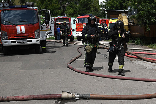 Крупный пожар в производственном цехе в Сергиевом Посаде удалось потушить