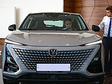 «Хапун» вернулся: россияне выметают из автосалонов новые автомобили