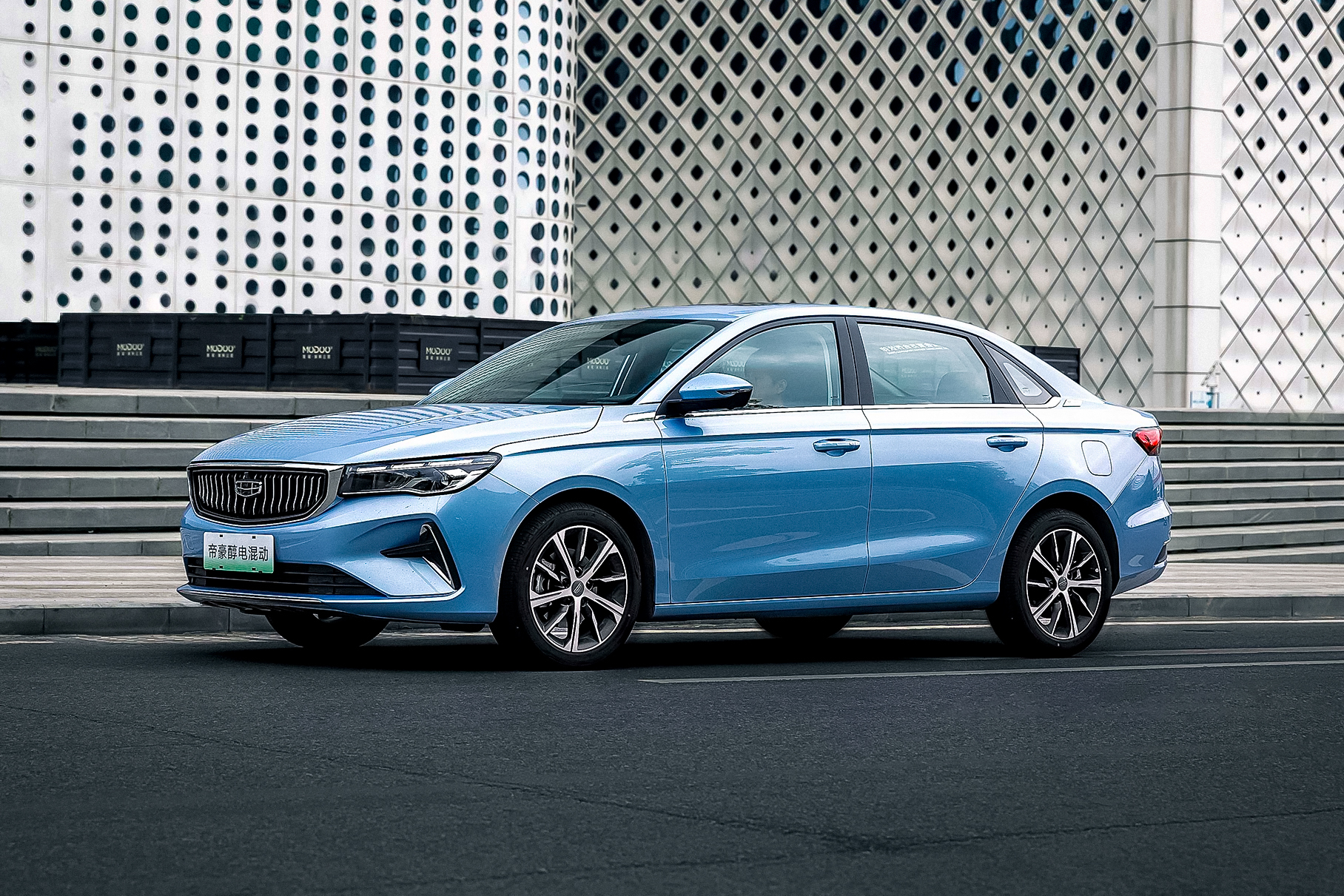 Geely седан 2022