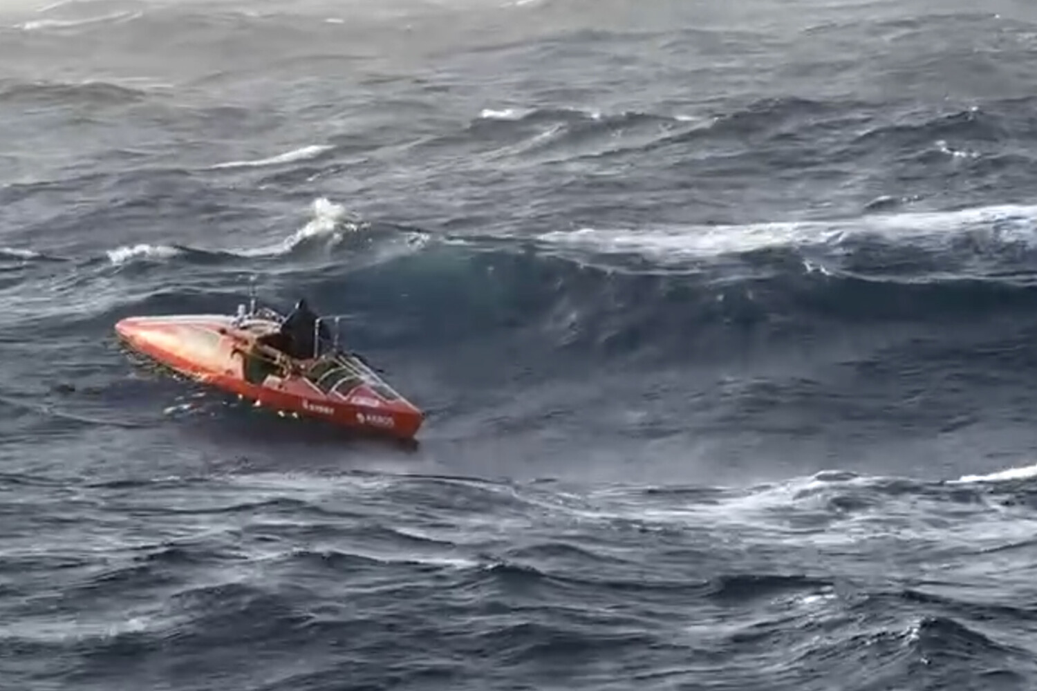 У путешественника Конюхова в океане сломался опреснитель воды