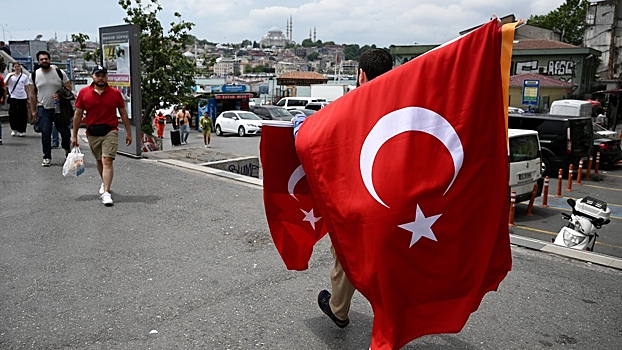 Турецкие банки начали принимать платежи из России за часть товаров