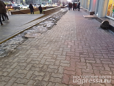 В Ростове часть Большой Садовой осталась без новой плитки