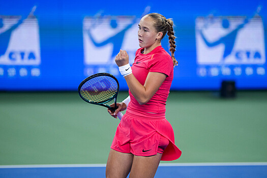 17-летняя Андреева проиграла в 1/8 финала Australian Open