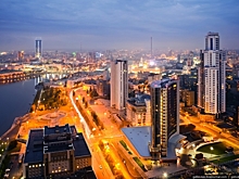 Смерть в бассейне и разваливающаяся «золотая» дорога — Урал сегодня