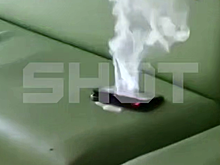 Life.ru: iPhone 15 Pro загорелся у подростка из Омска прямо в школе