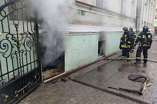 Пожар в доме Елагина в Москве произошел из-за возгорания в кальянной