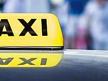 В Новосибирске пассажир перепутал такси и накричал на глухонемого водителя