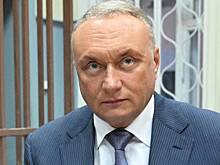 Арестованный по обвинению в организации расправы российский сенатор остался в СИЗО