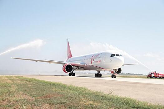 В Аэропорт Краснодара на регулярной основе начали пребывать широкофюзеляжные самолеты типа Boeing 767-300