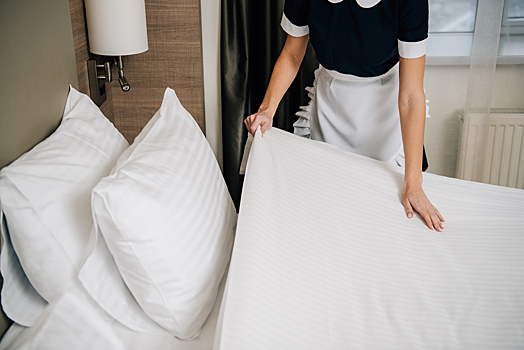 Почему в отеле нельзя заправлять кровать