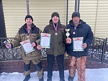 Омские рыболовы наловили призовые трофеи на блесну со льда