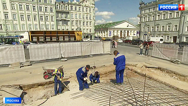 Сняли старый гранит и начали ремонт: почему главная лестница "Ленинки" попала под реконструкцию