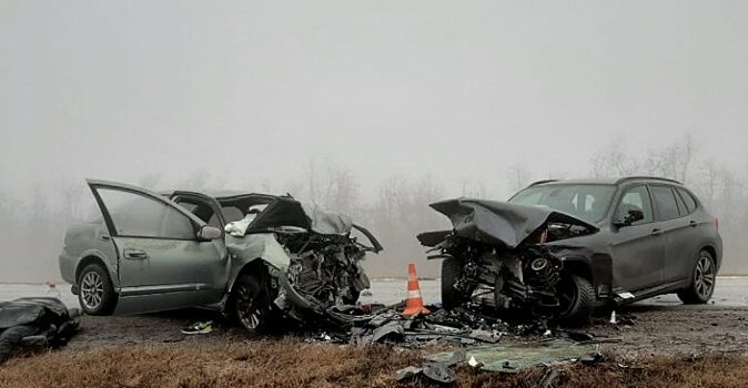 В Волгоградской области в тройном ДТП погиб человек, пятеро пострадали