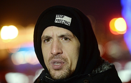 Покинувший РФ актер Смольянинов выступил в кафе Риги за 50 тысяч рублей