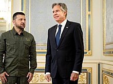 Посетивший военное кладбище в Киеве Блинкен отметил "прогресс контрнаступления"
