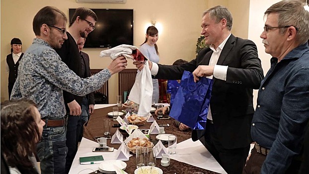 Губернатор шокировал курганских блогеров своим новогодним подарком