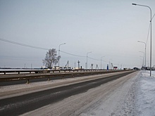 Две легковушки влетели в грузовики на тюменских трассах: один из пострадавших находится в тяжелом состоянии