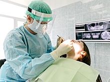 Врачи и слесари попали в рейтинг профессий с зарплатой от 500 тысяч рублей