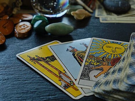 Депутат Госдумы Свинцов: люди вместо больниц и психологов идут за советом к картам Таро