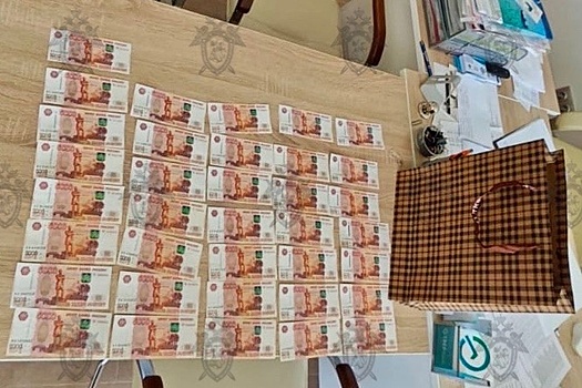 Декана ростовского университета задержали при получении взятки от студентов