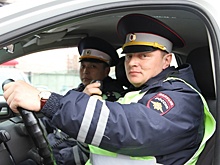 Тюменские автоинспекторы рассказали, как спасли спящего тюменца из горящего дома на Интернациональной