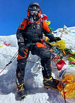 Жена олимпийского чемпиона Ковальчука поднялась на Эверест