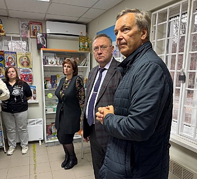 Обсудили проблемы почтовых отделений: сенатор Андрей Яцкин посетил донской регион