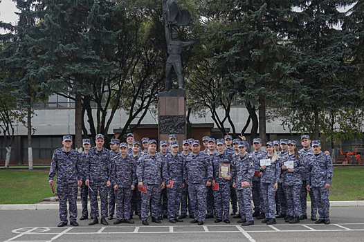 Более 200 сотрудников столичного главка Росгвардии завершили профессиональное обучение