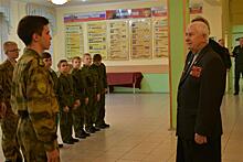 Ветеран боевых действий пообщался с кадетами из Кузьминок