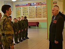 Ветеран боевых действий пообщался с кадетами из Кузьминок